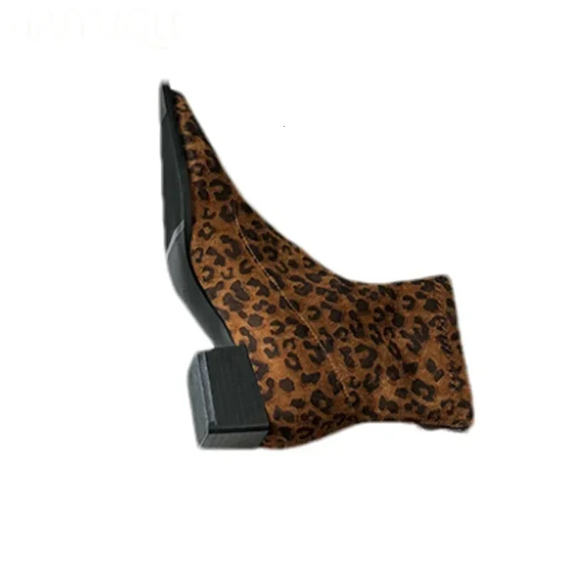 Womens leopard ankle boots toe suede mid boots womens 2024 trend short and chubby Chelsea boots pump Snow Mujer Bottas 241113