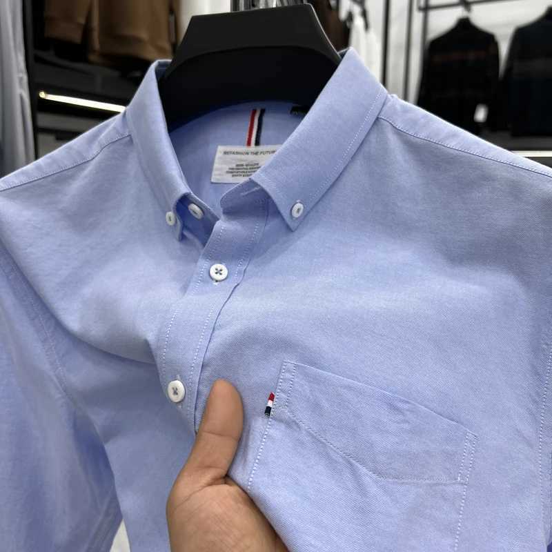 2024 High end Luxury 100% Cotton Mens Oxford Shirt Short sleeved Summer Korean Fashion Ribbon Pocket Business Casual Mens WearXJ24113