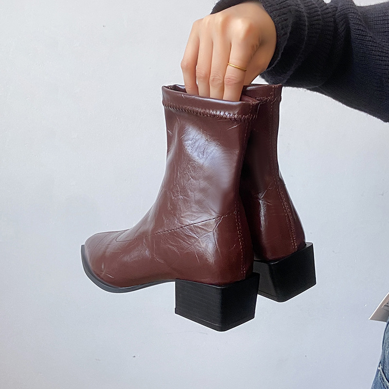 35-44 Large Autumn Winter Pointed Coarse Heel Retro Short Boots.