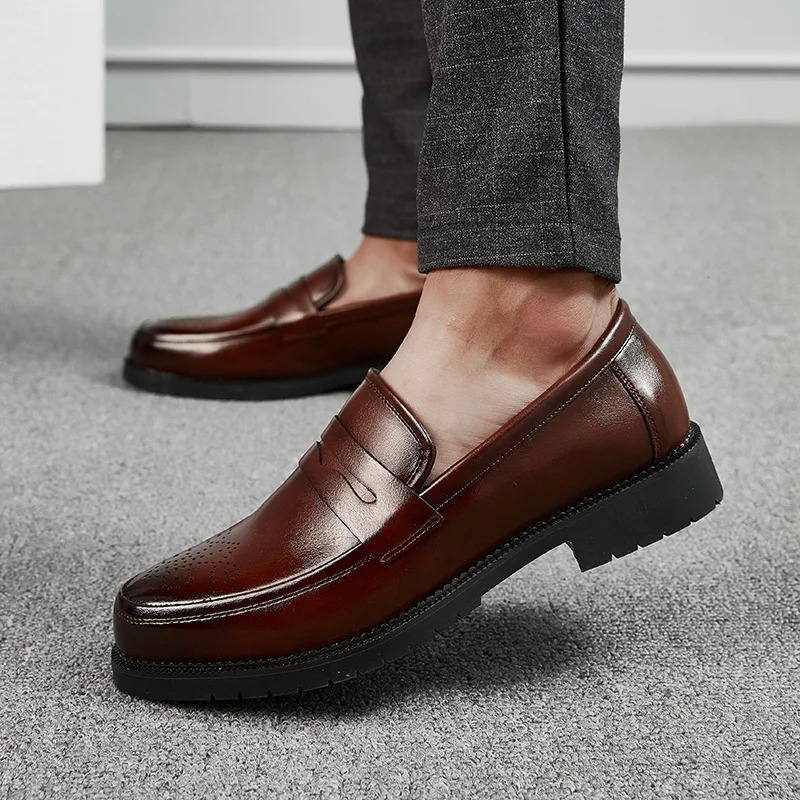 urious Men Dress Shoes Inner High Loafers Casual Shoe Man Fit Classic Party British Mens Heightincreasing 241111