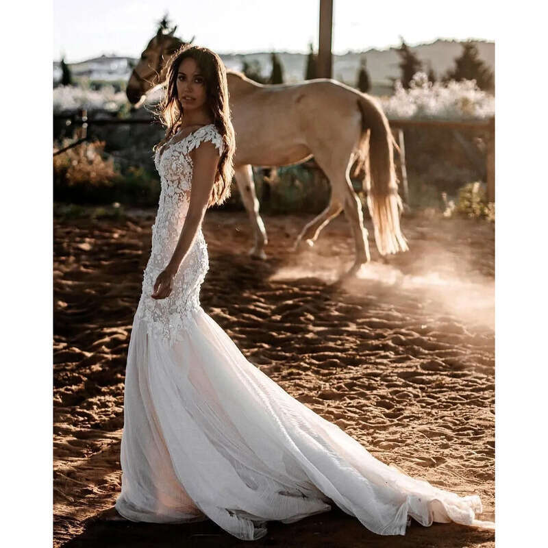 Beach Boho Mermaid Wedding Dresses Lace Deep V-Neck Necke Cap Sleeves Chapel Train Plus Size Bride Gown Vestidos De Novia Bc10939 Ba9793 6660311