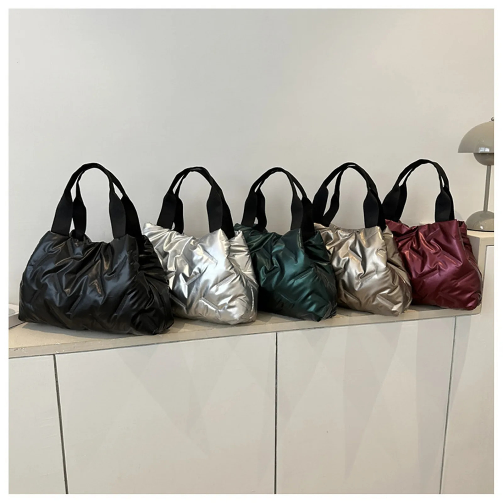 ISKYBOB Fashion Women Padded Handbag Shoulder Bag Winter Female Pillow Large Capacity Tote Quilted Hobo Bag Quilted Bag 241114