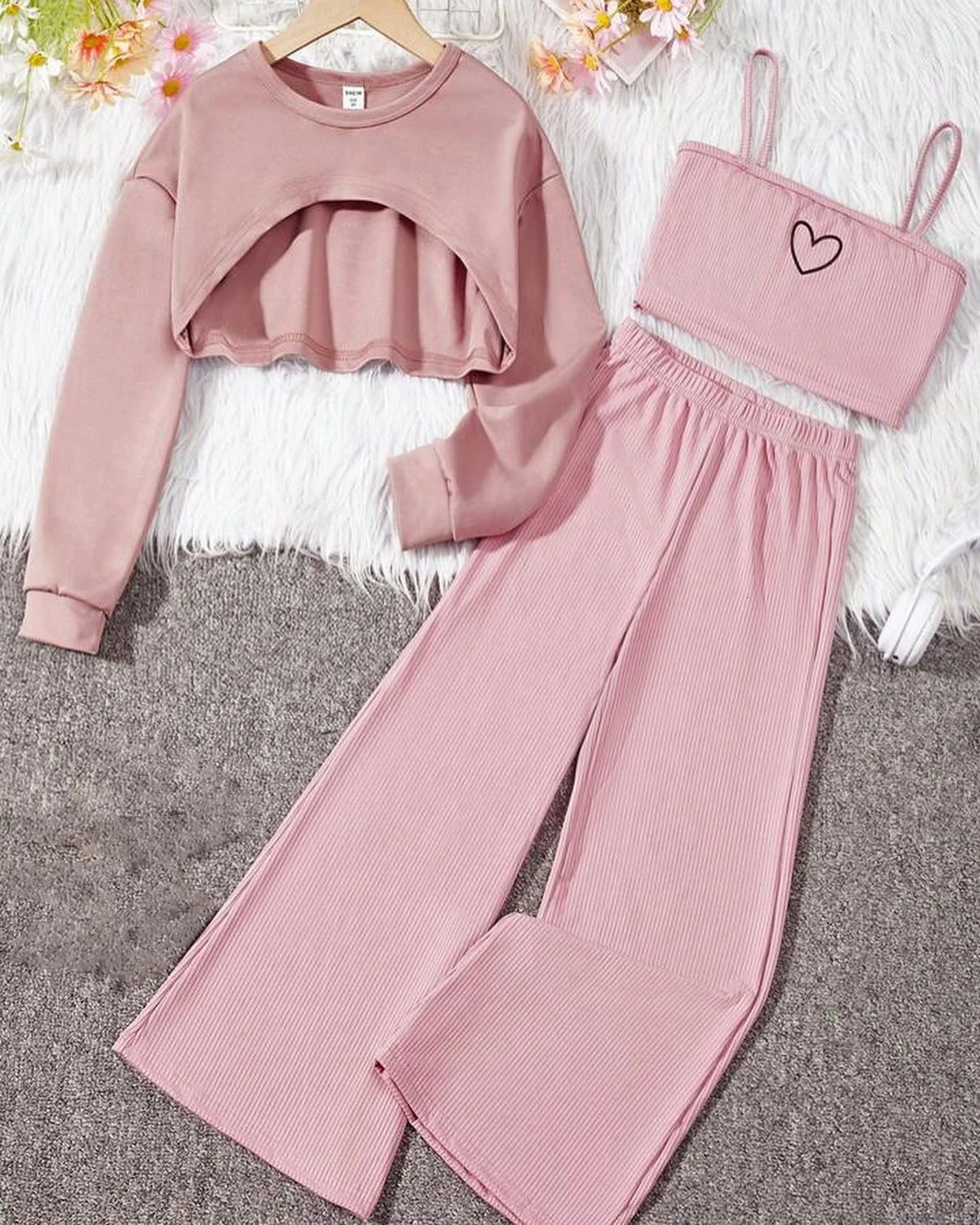 girls spring long sleeved topheartshaped vestlong pants childrens set casual sports pure cotton girl top and 240408