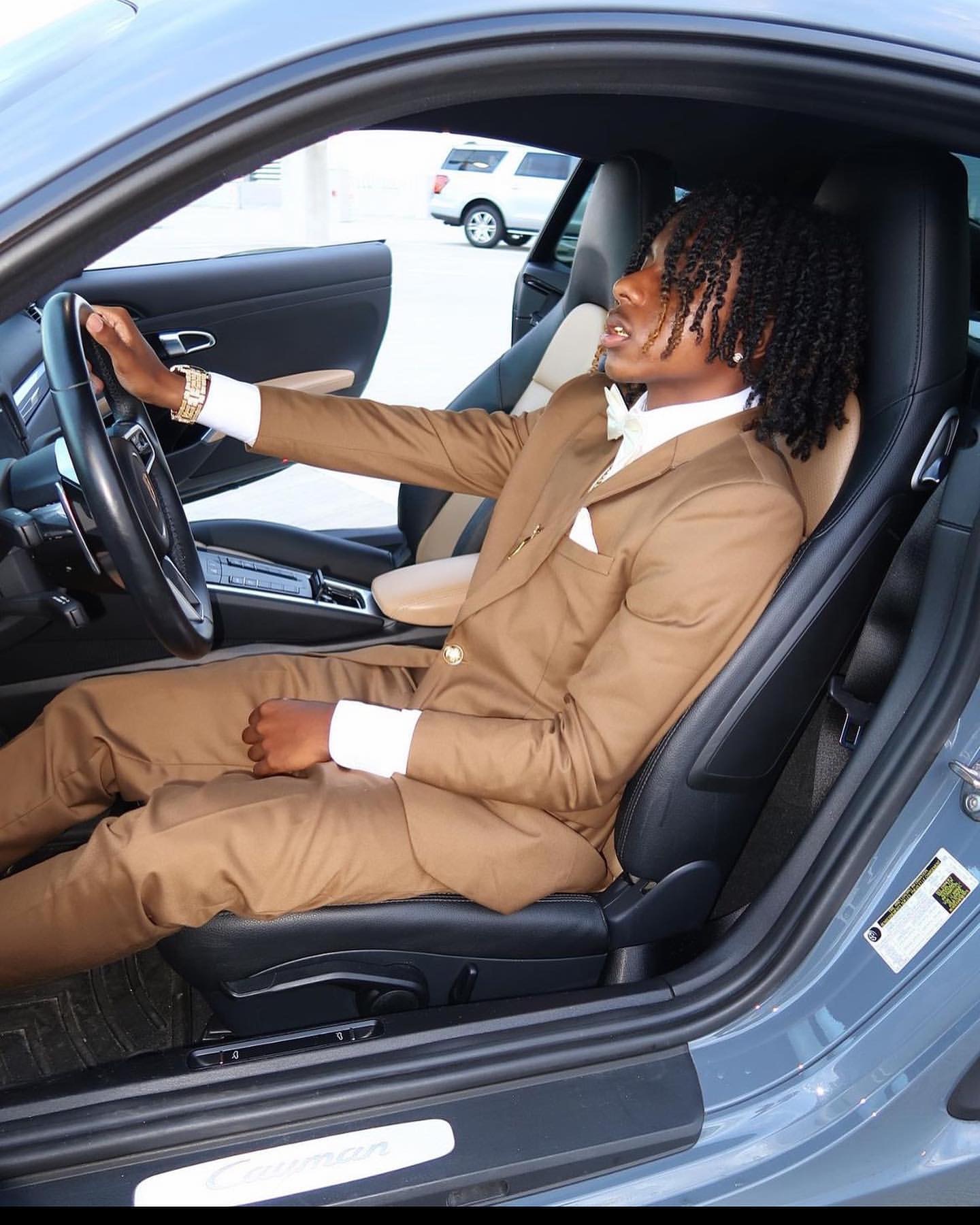 Brown Mens Light Suit Peaked Lapel Wedding Tuxedos Three Pieces Groom Wear One Button Prom Evening Blazers With Vest Jackets And Pants