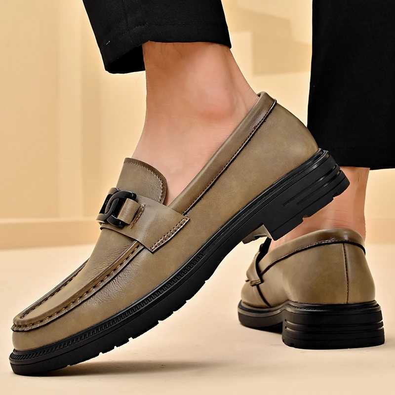 Handmade Casual Loafers Breathable Male Driving Flats Hot Sale Man Platform Business Shoes Genuine Leather Mens Slip ShoesXJ250118