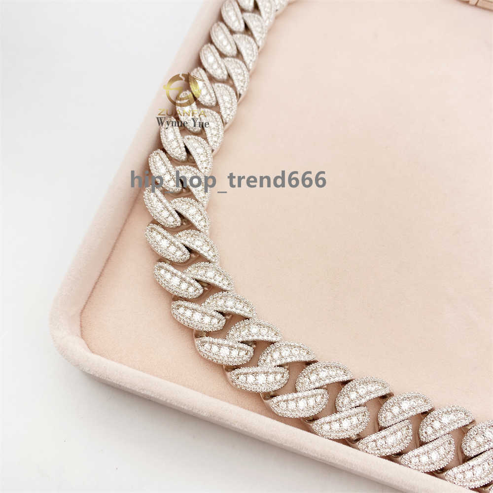 35CTW Bussdown 18mm Iced Out Falwless Moissanite Diamond Miami Cuban Link Chain