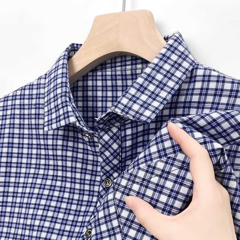 New Mens Business Casual Long Sleeved Striped Shirt Wrinkle Resistant Wrinkle Free Comfortable All Season Versatile TopXJ24113