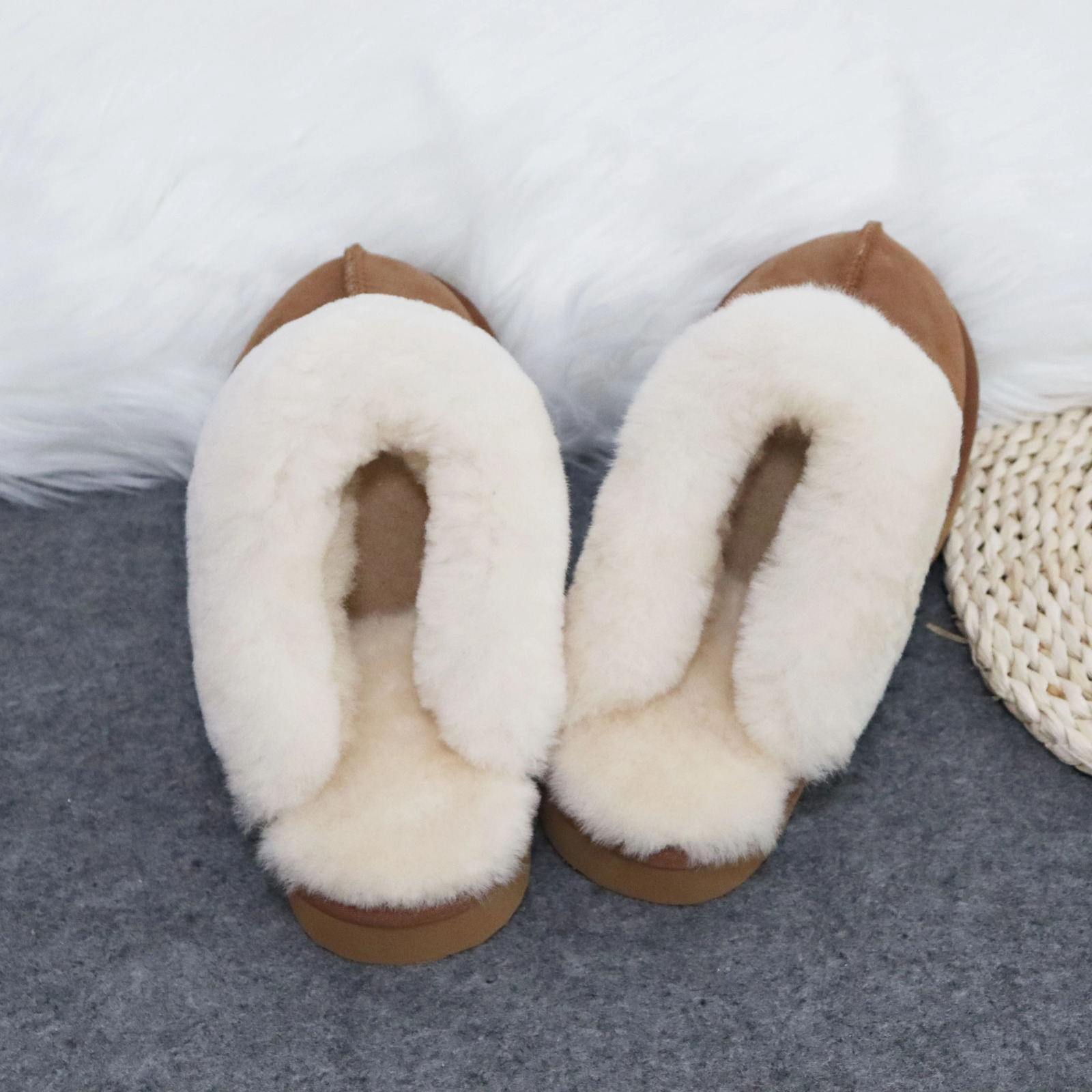 Natural Sheepskin Fur Slippers Female Winter Slippers Women Warm Indoor Slippers Soft Wool Lady Home Slippers 241114