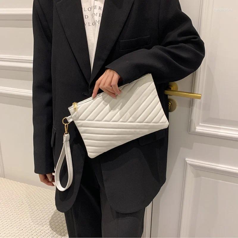 Evening Bags Women Wristlet Bag Stylish Leather Envelope Shopping Traveling Portable Small Purse Clutch Wallet