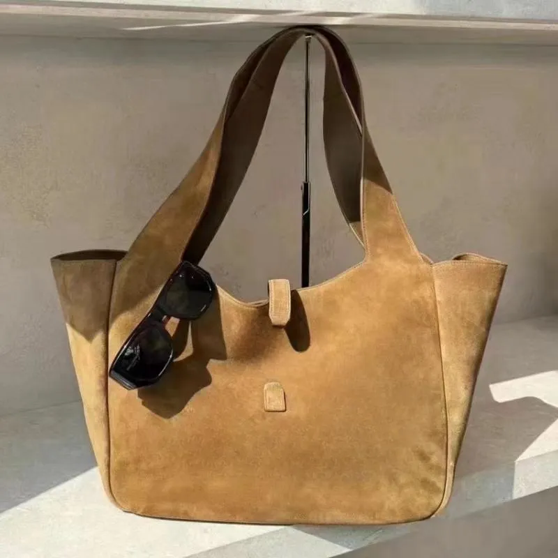 Designer Bag Smooth Leather Bucket Bag Shoulder Bags Luxury Handbags Women bags Underarm Hobo bag Crossbody Purses 4 Style High Quality Bea Tote With Metal Letter