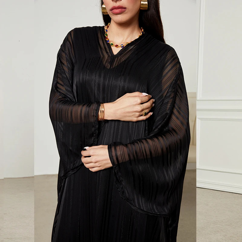 Selling Abaya Set For Muslim Women Kaftan Dubai Shiny Batwing Sleeve Evening Party Dress Modest 2 Piece Muslim Sets 241114