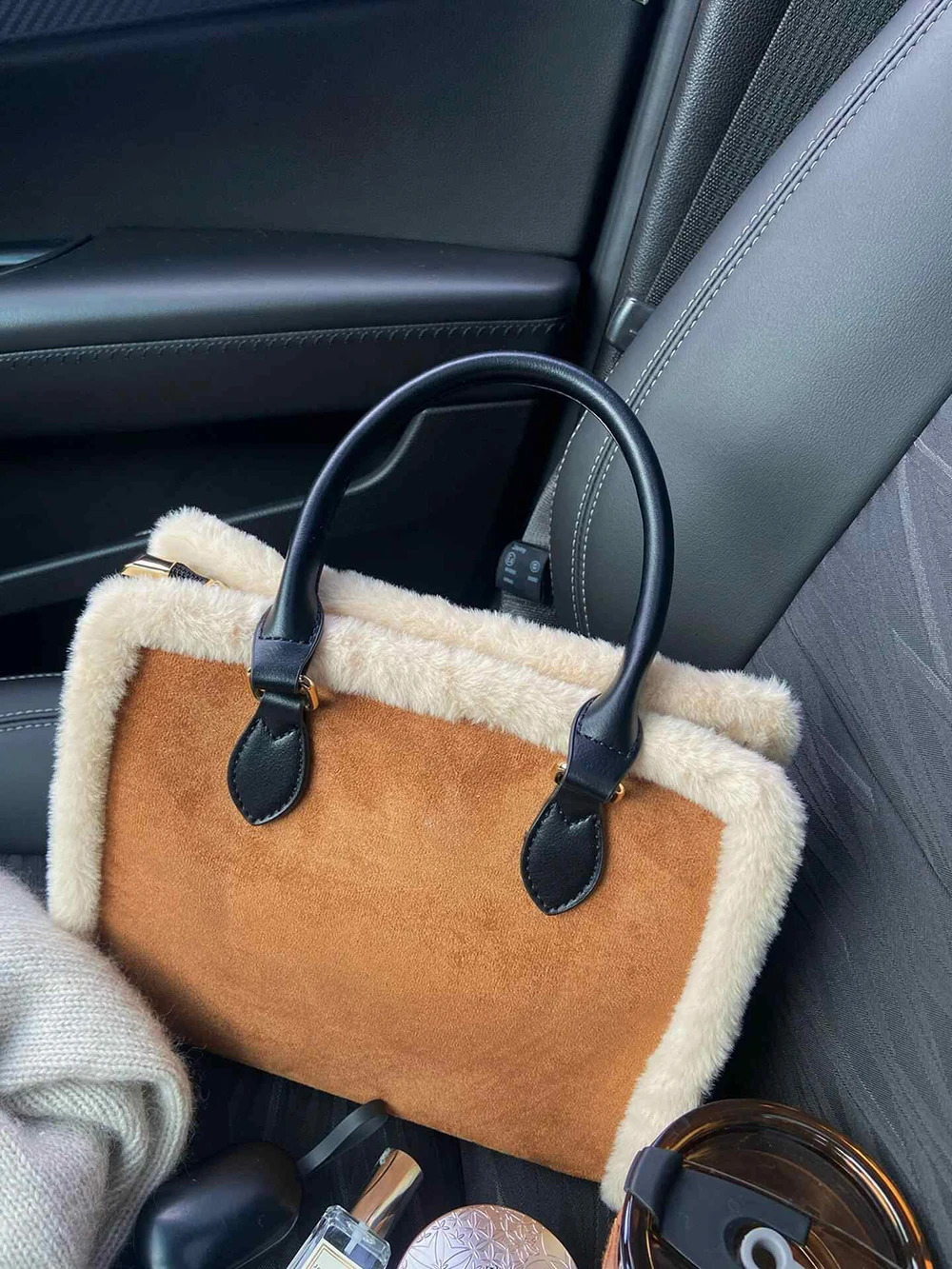 Lamb Wool Spliced Handbag Autumn Winter Large Capacity Tote Bag Korean Female Retro Suede Shoulder Crossbody Bags 241114