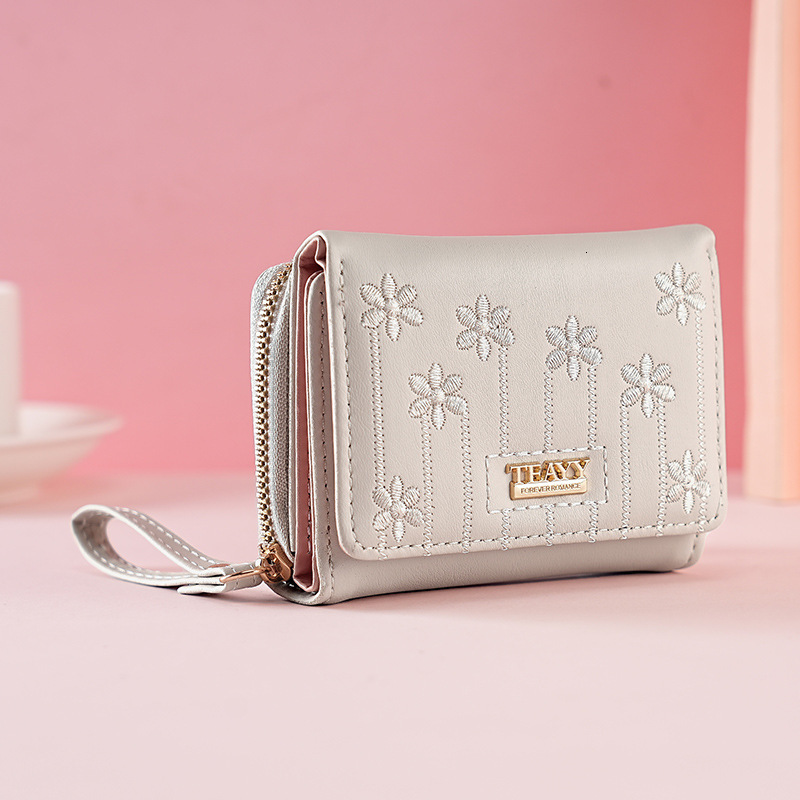 2025 New Brown Warm Tone Short Design Designer Multi Functional Zero Zipper Buckle Small Card Bag Women's Wallet Collection Bag