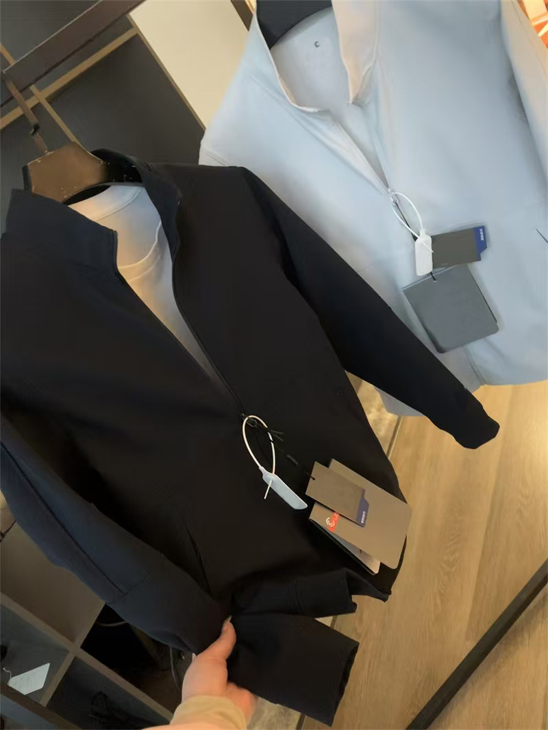 High-end sports simple and versatile stand-up collar jacket man