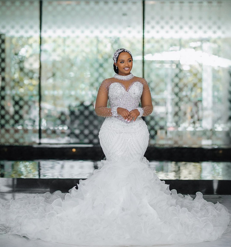 2024 Plus Size Wedding Dresses Bridal Gowns Mermaid Bridal Gowns For Bride Long Sleeves High Neck Beaded Lace Crystals Ruffles Gowns For African Black Women D417