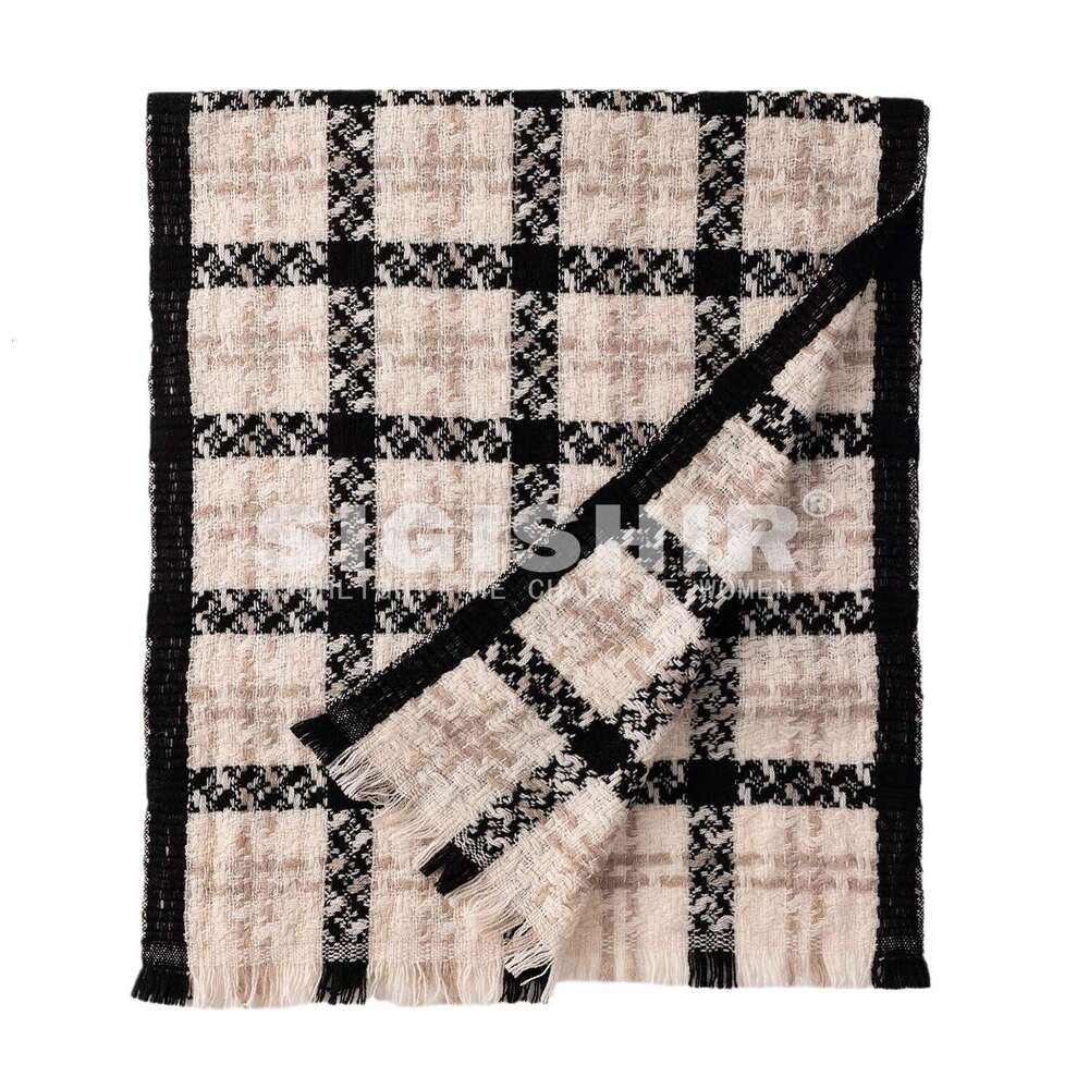 100% wool women's checkerboard fashion Korean version winter warm scarf with high-end feel, large shawl