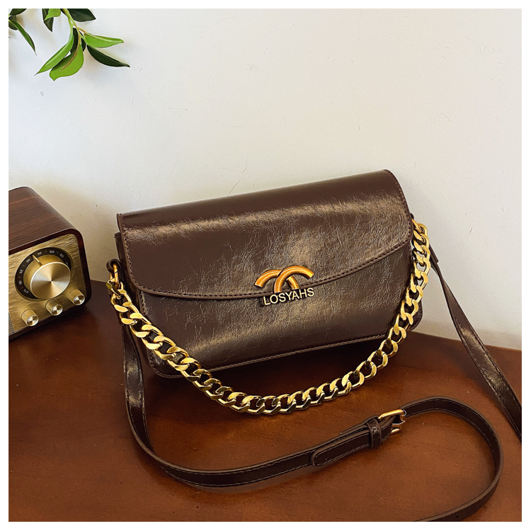 Retro Patent Leather Women's Shoulder Flap Designer Solid Color Armpit Red Crossbody Bag Women's Handbag