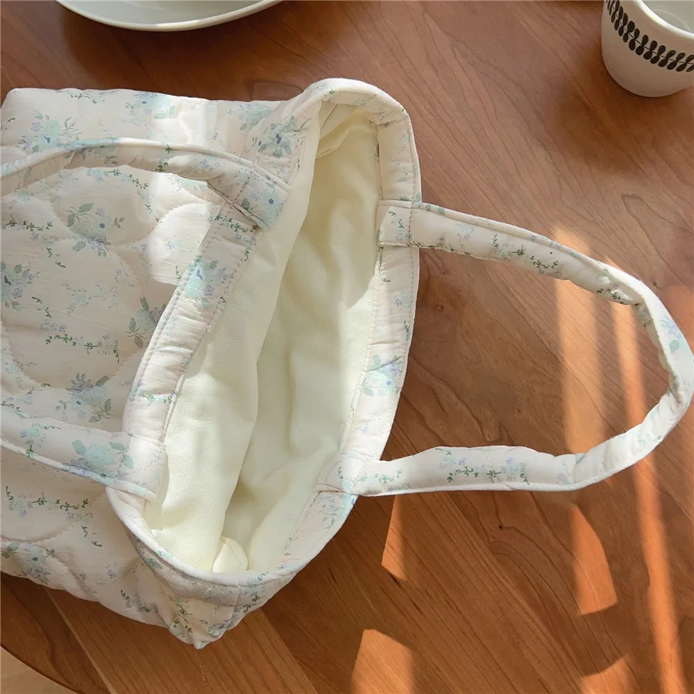 Winter Cute Tote Bag for Women Floral Handbag Trendy Chic Puffy Top Handle Bag Quilted Padded Shoulder Bag er Shopper Bag 241114