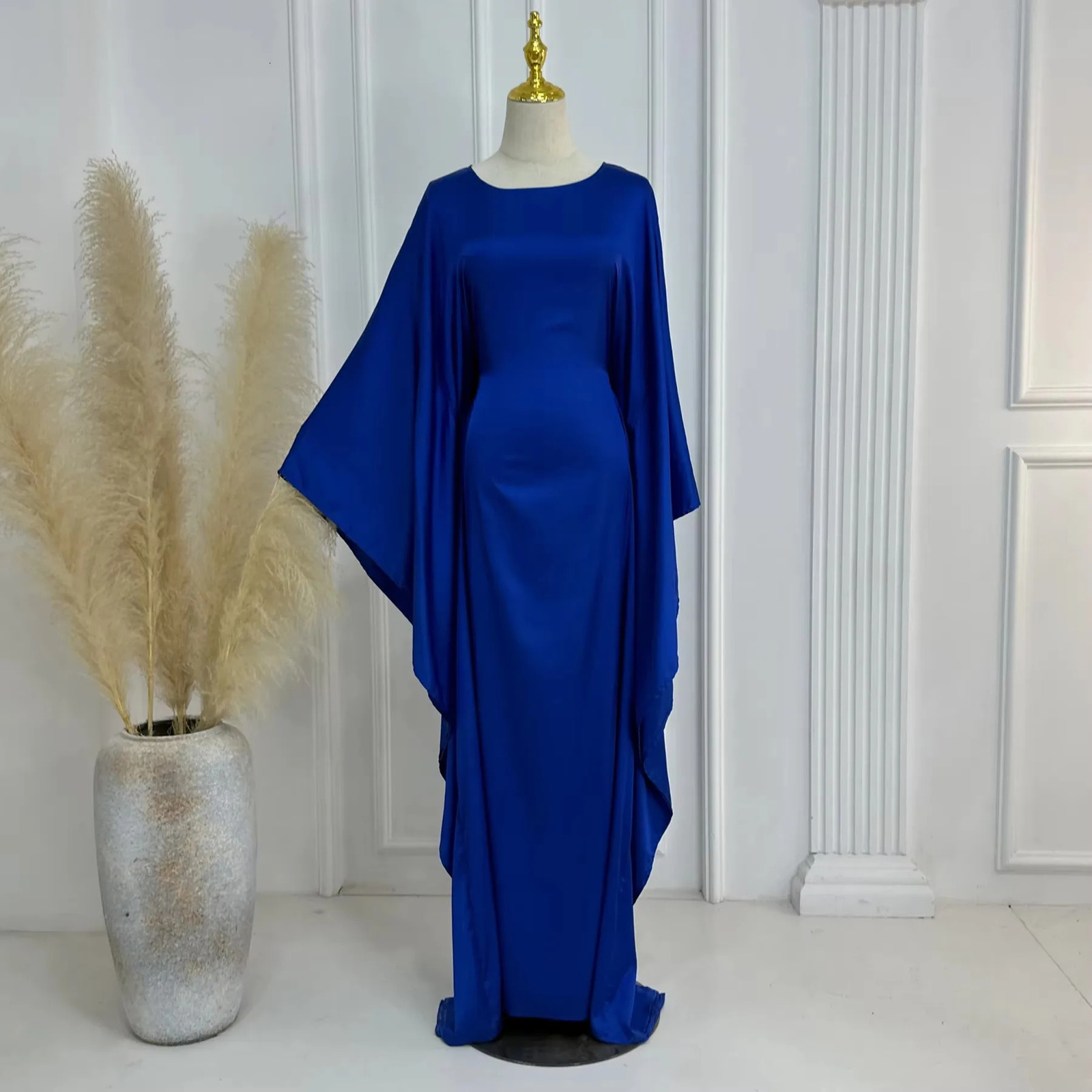 Maxi Modern Abaya Islamic Clothing Modest Plus Size Womens Dresses Satin Butterfly Abaya Women Muslim Dress Long Robes 241114