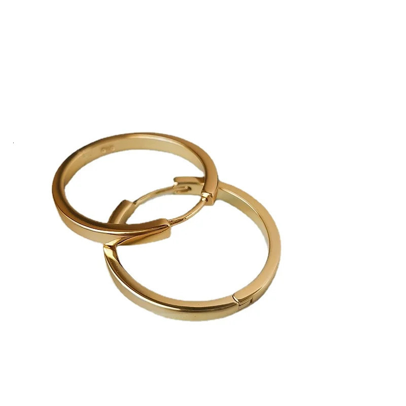 Fashion Classics Simple Big Round Hoop Earrings for Women Circle Girls Shiny Delicate Party Womens Jewelry Arrival 2023 241114