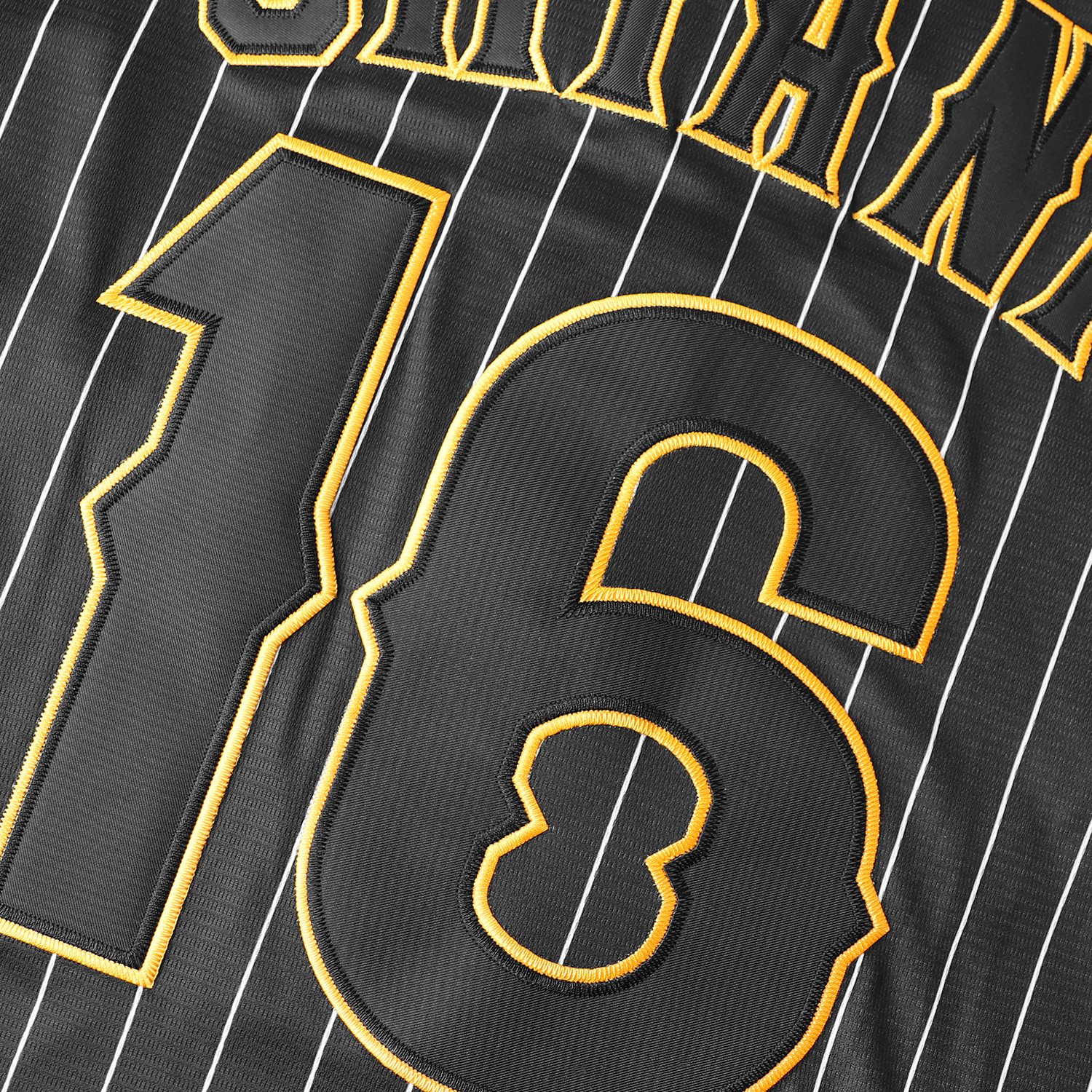 16 Embroidered Letter Number V-Neck Baseball Jersey Men's Short Sleeve Striped Comfy Top For Training, Compeon, And Casual Wear - Breathable, Moi