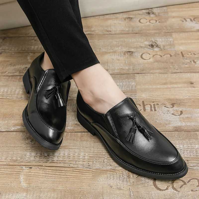 New pointed tassel loafers mens British high-end fi leather shoes casual business loafers a slip- big size 46XJ250118
