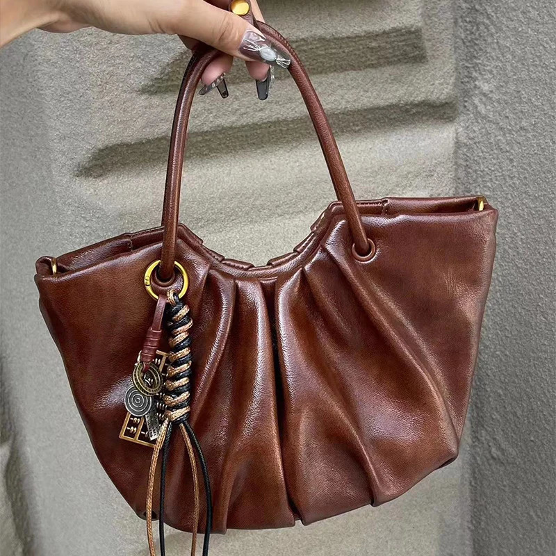 Small Smudging Hand Basket Womens Bag Autumn Winter Fold Cloud Bag All Casual Single Shoulder Crossbody Bag er 241114