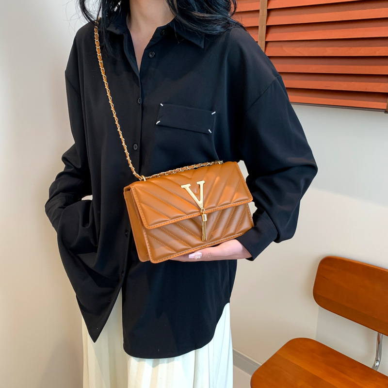 Fashion Women Shoulder Bags Soild Color Metal Decoration Crossbody Bag Travel Mobile Phone Pouch