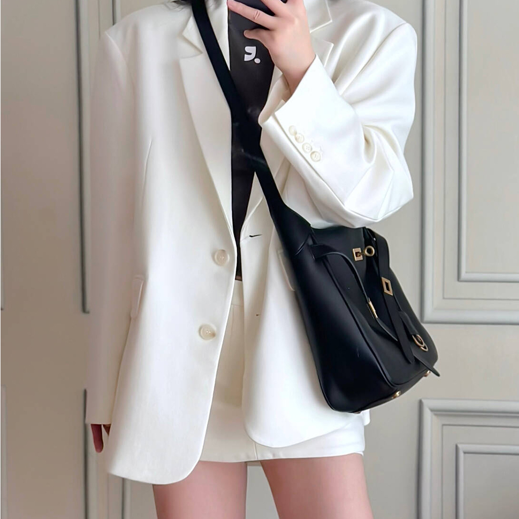 Real Leather Buckle Tote Bags For Women Large Capacity Commuting Bucket Purse Versatile Desinger Shoulder Armpit Bag Genuine Leather BagVoyage