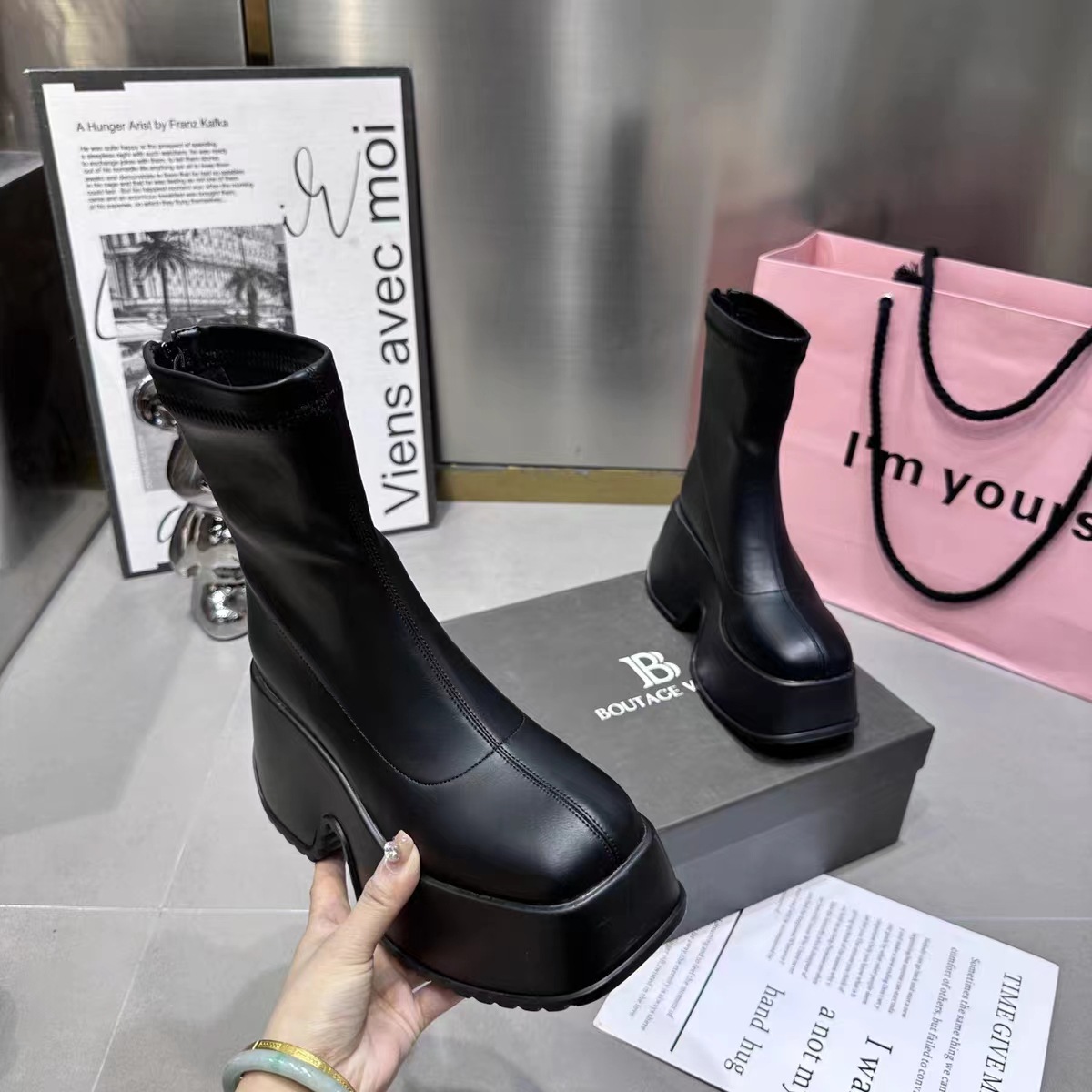 Women's 2024 Spring and Autumn New Versatile Thick Bottom Thick Heel Short Boots.