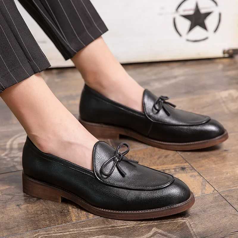 Loafers Shoes Men 2023 Summer Clasicc Comfy Man Flat Moccasin Fi Shoes Men Slip- Boat Shoes For Men Casual ShoesXJ250118
