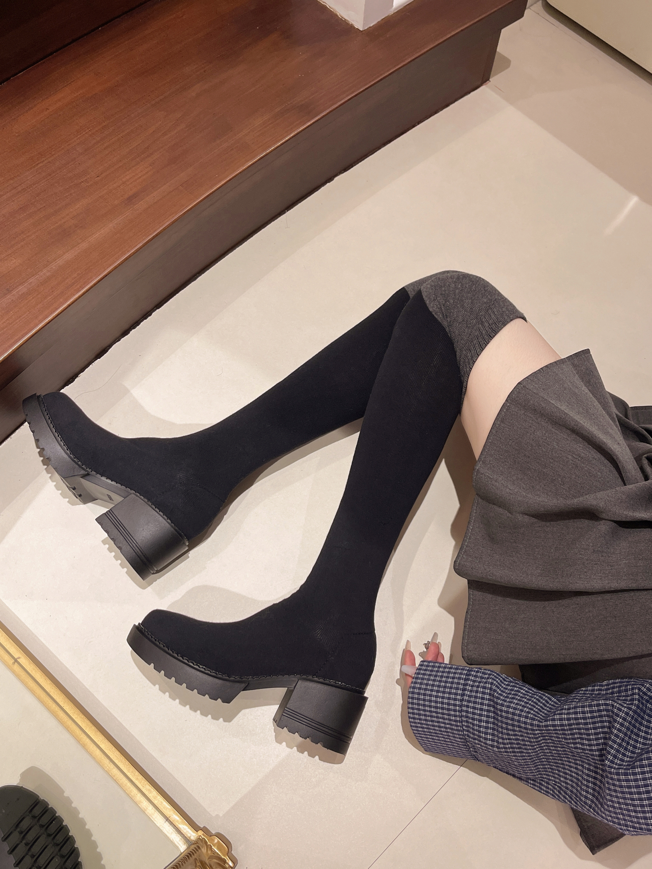 Elegant Women's Knee High Boots for Every Occasion