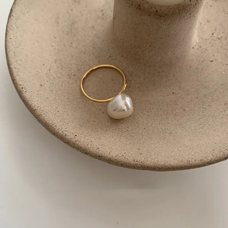 Large Baroque Pearl Ring Stainless Steel Ring Suitable for Women Simple Minimum Stainless Steel Ring Size 9 Daily Waterproof 241113