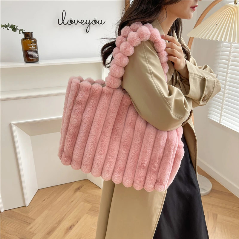Women Soft Plush Handbags Faux Fur Solid Color Shopper Bags Winter Large Travel Bag Female Warm Fluffy Tote Bags Fashion Clutch 241114