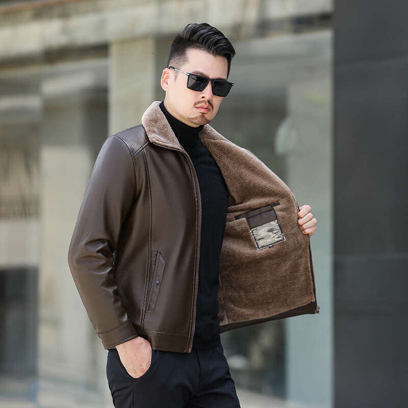 2025 New Men's Integrated Fur Leather, Autumn Winter With Thick Plush And Loose Fit, Dad's Leather Jacket