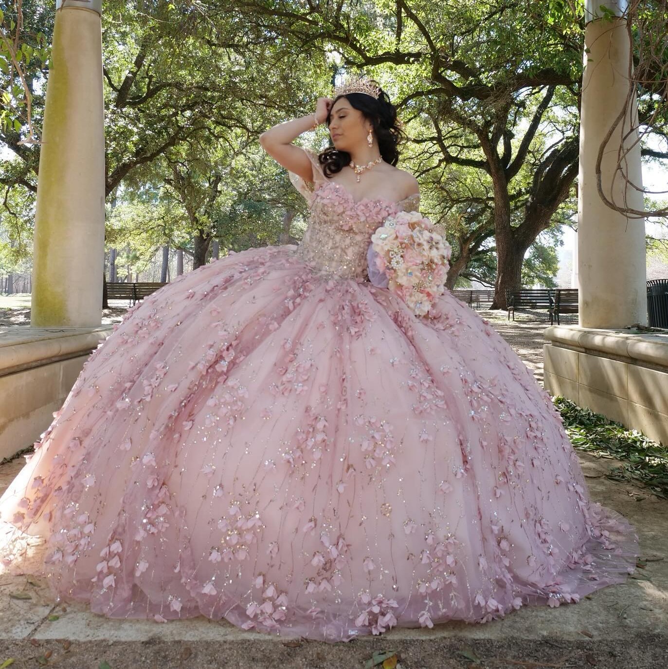 Pink Beaded Ball Gown 3D Appliqued Quinceanera Dresses Sequined Prom Gowns Off The Shoulder Necke Sixteen Sweet 15 Corset Masquerade Dress 0219
