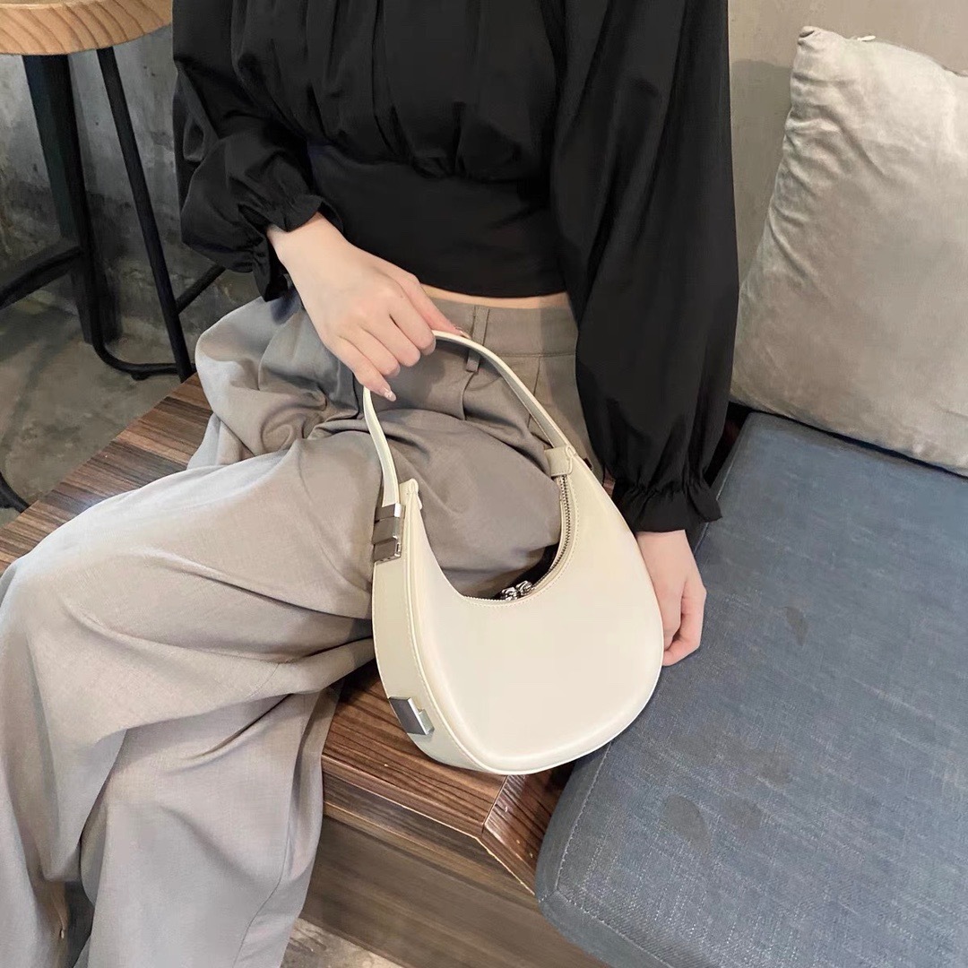 New Stylish Half Moon Women's Trend 2024 Underarm Armpit Bag Leather Purses Fashion Handbags dddmymoon