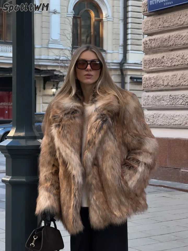 Women's Fur Faux Fur 2024 Women Thicken Warm Fluffy Faux Fur Coats Elegant Lapel Long Slves Short Overcoat Autumn Winter Lady Warm Strt Outwears 