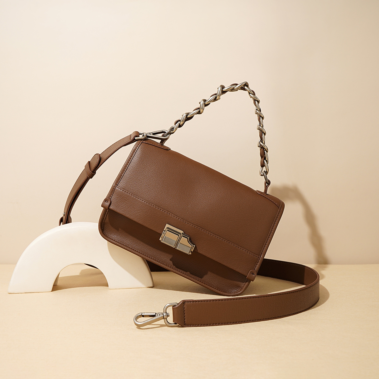 2024 Trends Women's Bags Commuter Versatile Square Fashion For Women Chain Shoulder Designer Handbags dddmymoon