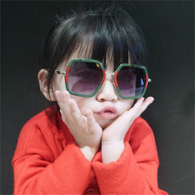 Classic Kids Sunglasses Boys Girls Baby Infant Fashion Glasses Eyewear Children Shades Luxury Sun glasses Z260305