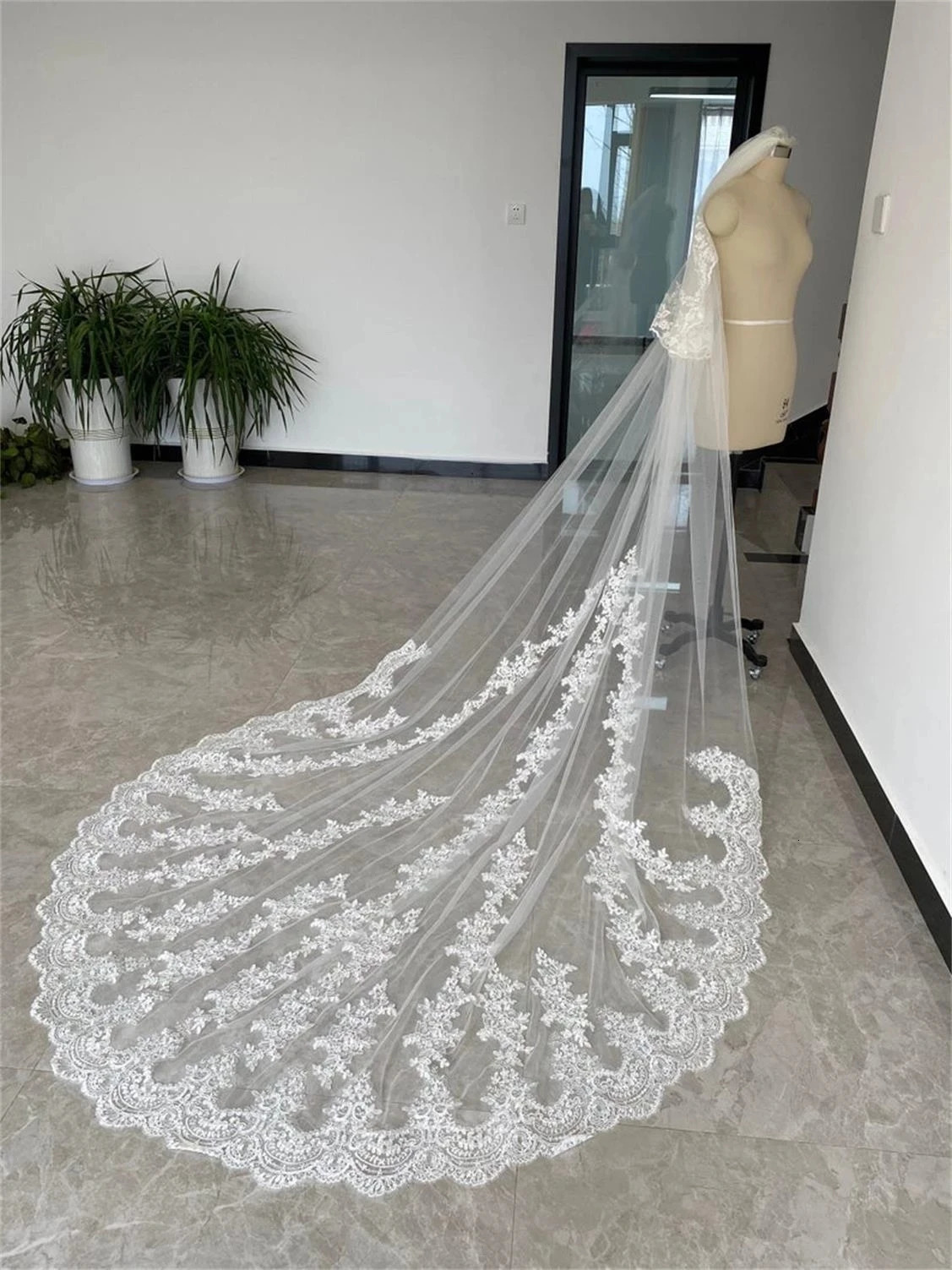 4M 5M White Ivory 2-Layer Wedding Veil Cover Lace Decal Veil with Comb Used for Bridal Cathedral Wedding Accessories 241115