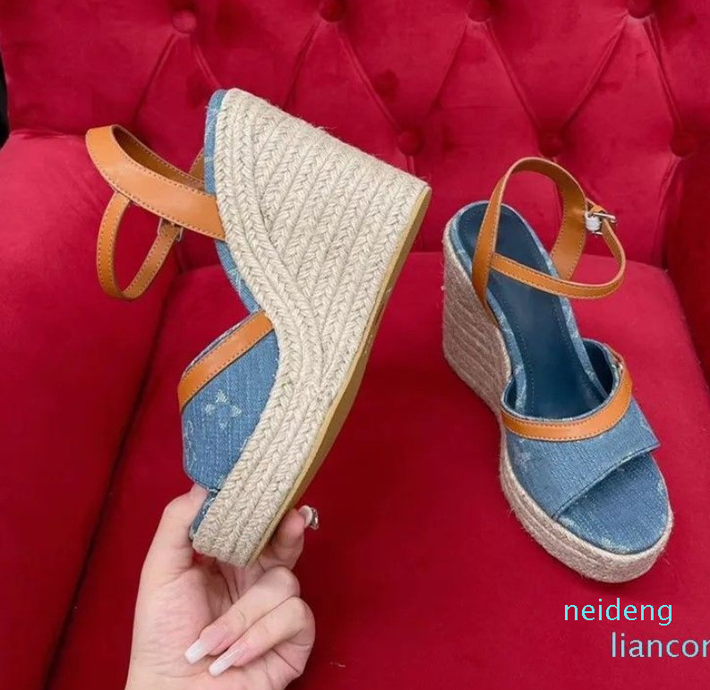 sandals designer slippers famous dress shoes famous trainers summer tory 2024