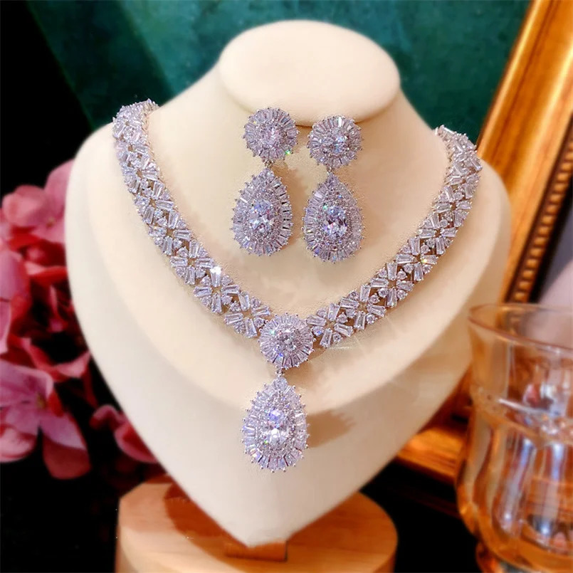 Necklace and Earring Set S925 Silver Needle 2-piece Bridal Jewelry Set Womens Crown Wedding Cube Zirconia Accessories 241115