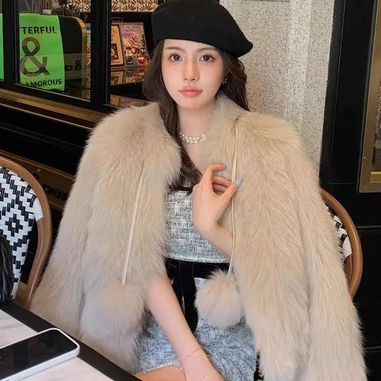 Fox Fur Grass Coat for Women Fashionable and Slim with a Young and Stylish Hairy Coat 241115