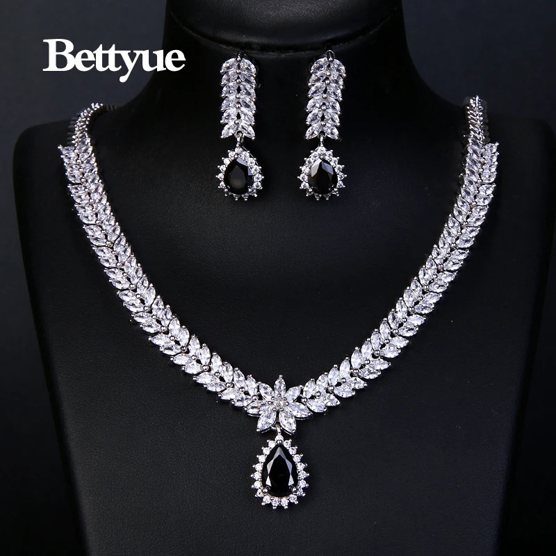 Bettyue charming fashion elegant cubic zirconia multi-color European and American style wholesale jewelry set womens decoration 241115