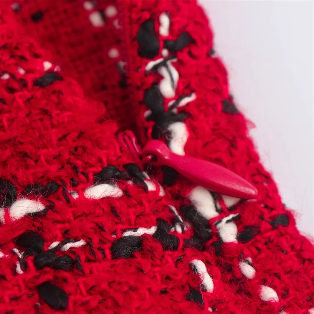 PB ZA Autumn/Winter Products Fashion and Leisure Womens Clothing Small Fragrant Style Coat Shorts Skirt Set