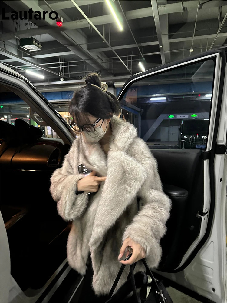 Lautaro Autumn Winter Oversized Loose Casual Soft Thick Warm Hairy Faux Fur Coat Women Long Sleeve Fluffy Jacket 2024 241115