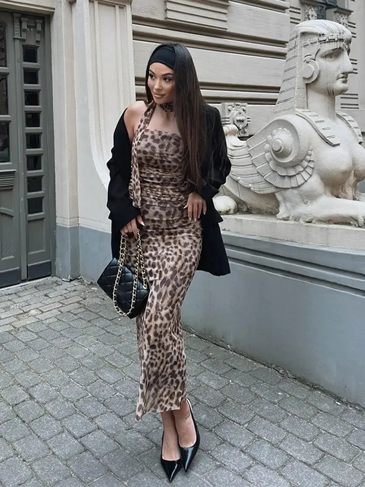 Fashion Leopard Print Maxi Skirt Suits For Women Sexy Off Shoulder Halter Pleated Tops Sets Chic Female Night Party Outfits 240415