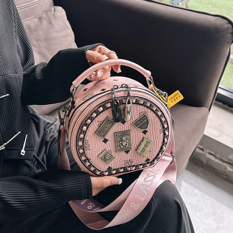 High quality niche badge for women's spring new trendy and fashionable Korean version versatile single shoulder crossbody small round bag
