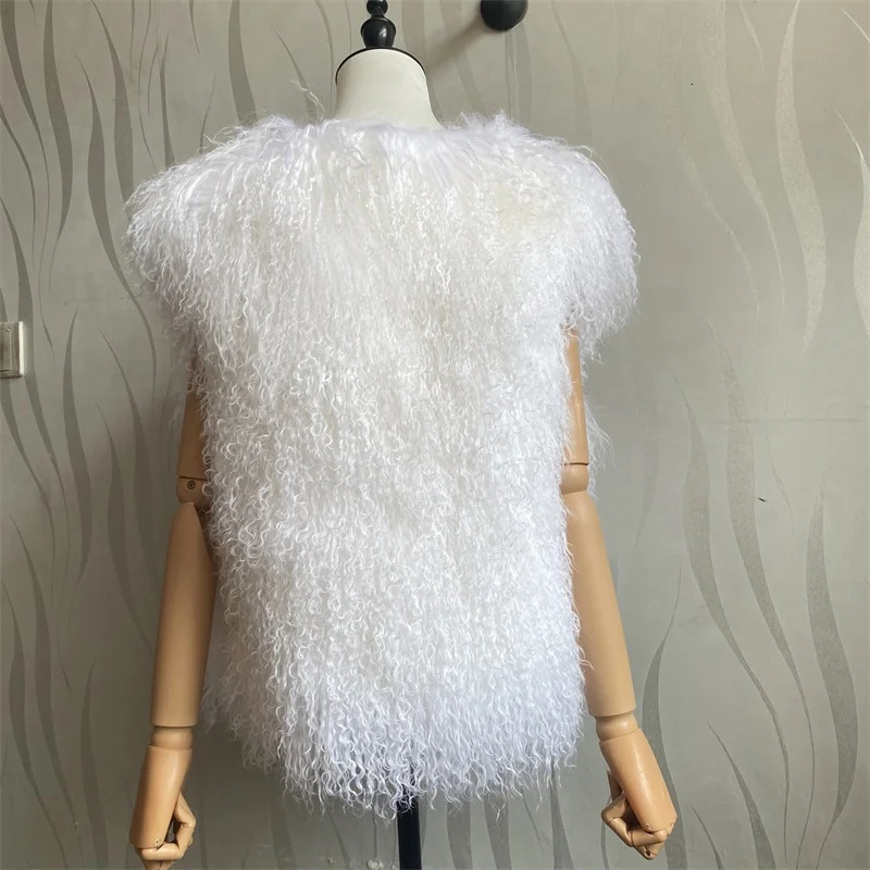 Natural 100 Pure Fur Vest Genuine Real Sheep Gilet Basic Match Short Drop Coat 241115